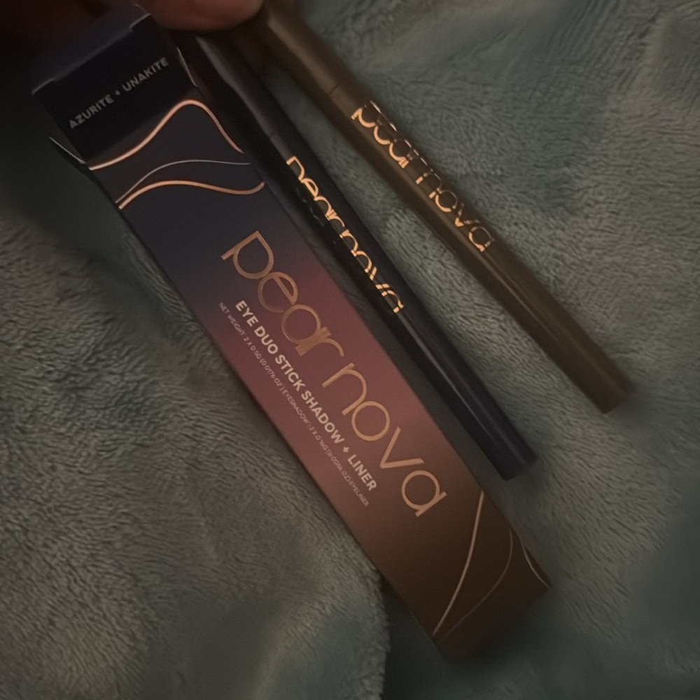 *NEW* Pear Nova Eyeshadow + Liner